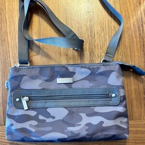 Baggallini Womens Camouflage Camo Crossbody Bag Size Small Gray